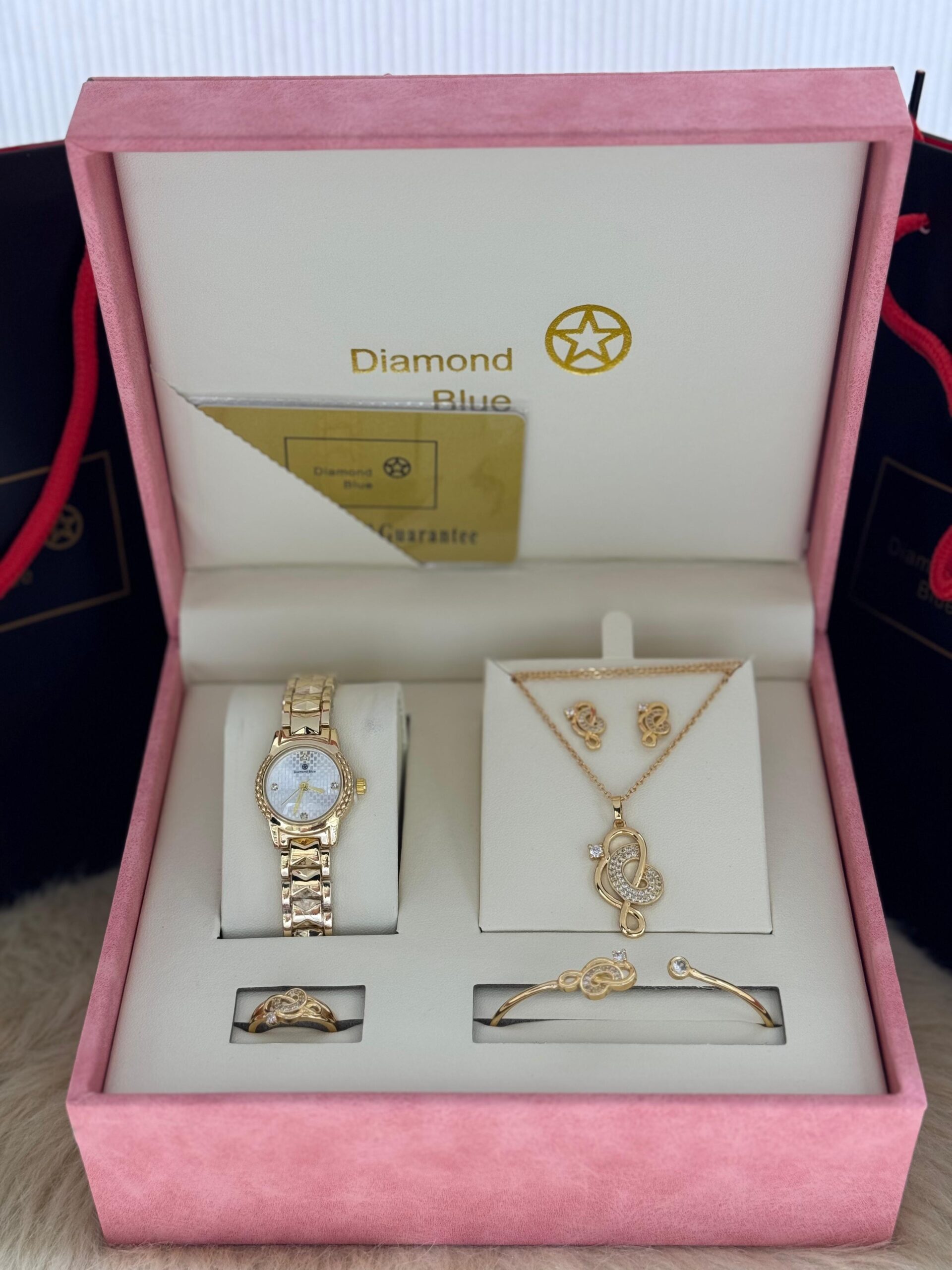 طقم Smart Buy النسائي الفاخر – فخامة تليق بذوقك